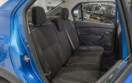 Renault Logan II, 2018 год, 890 000 рублей, 7 фотография