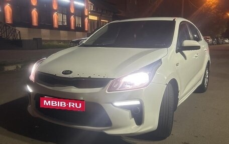 KIA Rio IV, 2019 год, 980 000 рублей, 2 фотография
