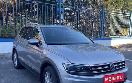 Volkswagen Tiguan II, 2018 год, 3 050 000 рублей, 2 фотография