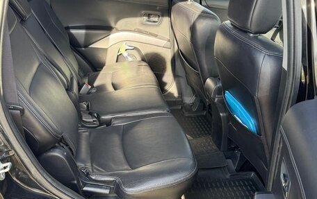 Mitsubishi Outlander III рестайлинг 3, 2010 год, 990 000 рублей, 8 фотография