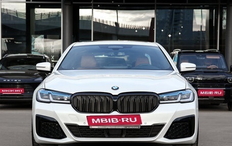 BMW 5 серия, 2021 год, 3 700 000 рублей, 2 фотография