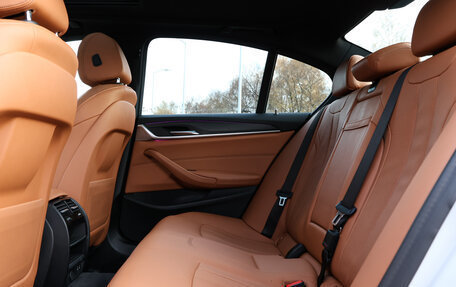 BMW 5 серия, 2021 год, 3 700 000 рублей, 10 фотография