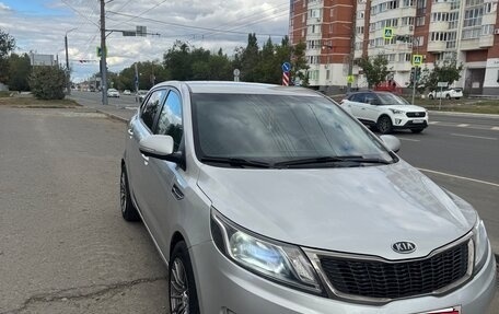 KIA Rio III рестайлинг, 2012 год, 600 000 рублей, 2 фотография