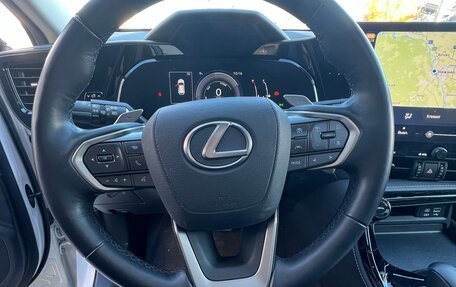 Lexus NX, 2022 год, 6 900 000 рублей, 12 фотография