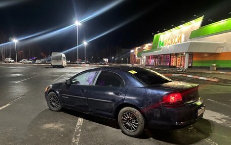Dodge Stratus II, 2001 год, 135 000 рублей, 5 фотография