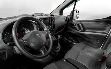 Peugeot Partner II рестайлинг 2, 2017 год, 1 550 000 рублей, 9 фотография