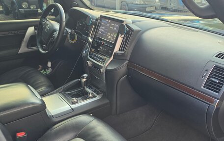 Toyota Land Cruiser 200, 2016 год, 3 900 000 рублей, 11 фотография
