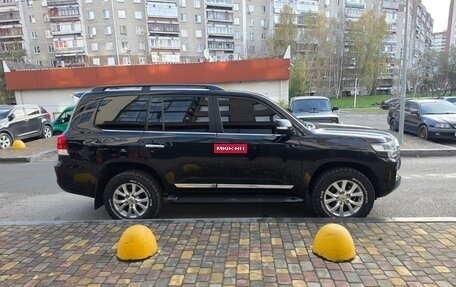 Toyota Land Cruiser 200, 2016 год, 3 900 000 рублей, 8 фотография