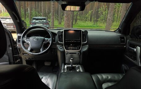Toyota Land Cruiser 200, 2016 год, 3 900 000 рублей, 33 фотография