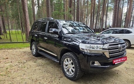 Toyota Land Cruiser 200, 2016 год, 3 900 000 рублей, 32 фотография