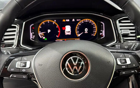 Volkswagen T-Roc I, 2023 год, 1 430 000 рублей, 10 фотография