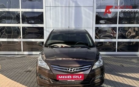 Hyundai Solaris II рестайлинг, 2016 год, 1 000 000 рублей, 2 фотография