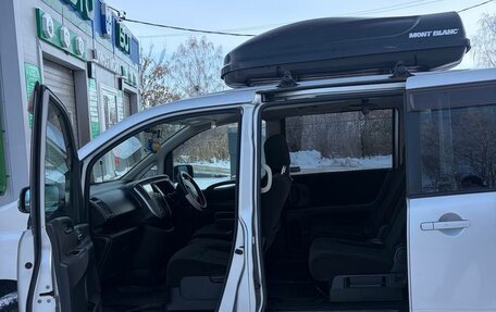 Nissan Serena III, 2009 год, 850 000 рублей, 8 фотография