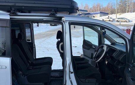 Nissan Serena III, 2009 год, 850 000 рублей, 6 фотография
