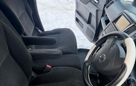 Nissan Serena III, 2009 год, 850 000 рублей, 11 фотография