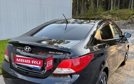 Hyundai Solaris II рестайлинг, 2011 год, 718 000 рублей, 3 фотография