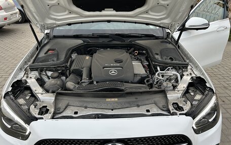 Mercedes-Benz E-Класс, 2021 год, 4 699 000 рублей, 32 фотография