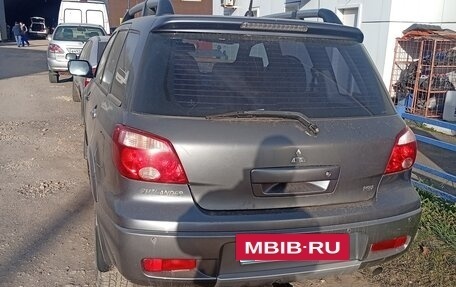 Mitsubishi Outlander III рестайлинг 3, 2006 год, 530 000 рублей, 3 фотография