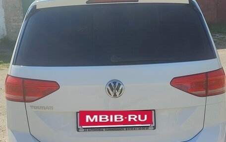 Volkswagen Touran III, 2018 год, 1 640 000 рублей, 8 фотография