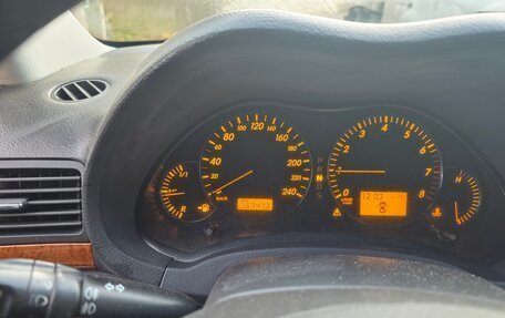 Toyota Avensis III рестайлинг, 2006 год, 845 000 рублей, 14 фотография