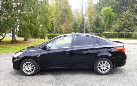Hyundai Solaris II рестайлинг, 2011 год, 490 000 рублей, 5 фотография
