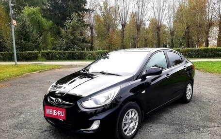 Hyundai Solaris II рестайлинг, 2011 год, 490 000 рублей, 4 фотография