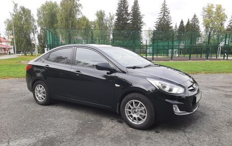 Hyundai Solaris II рестайлинг, 2011 год, 490 000 рублей, 10 фотография