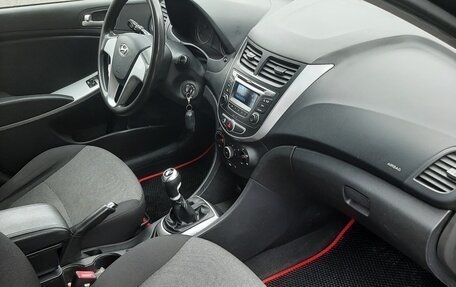 Hyundai Solaris II рестайлинг, 2011 год, 490 000 рублей, 11 фотография