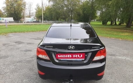 Hyundai Solaris II рестайлинг, 2011 год, 490 000 рублей, 7 фотография