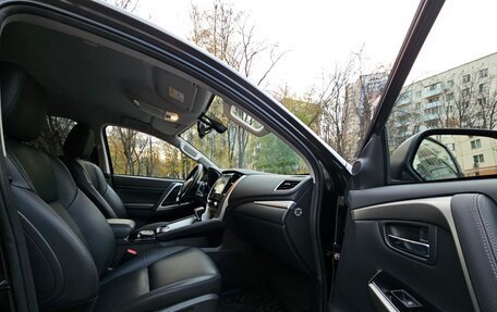 Mitsubishi Pajero Sport III рестайлинг, 2021 год, 4 850 000 рублей, 24 фотография