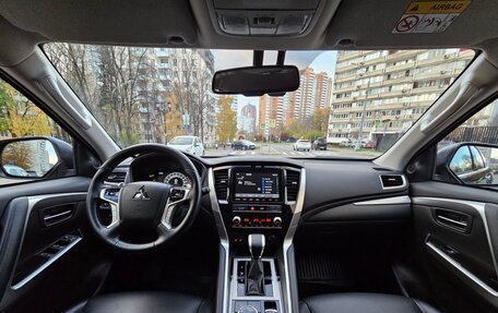 Mitsubishi Pajero Sport III рестайлинг, 2021 год, 4 850 000 рублей, 20 фотография