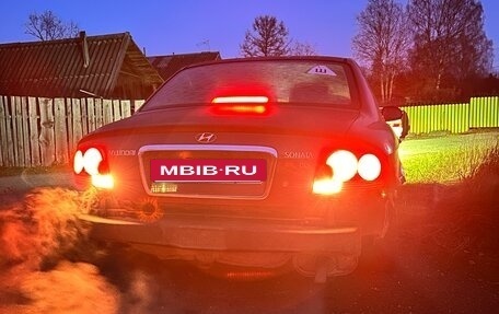 Hyundai Sonata IV рестайлинг, 2004 год, 235 000 рублей, 21 фотография