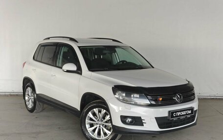 Volkswagen Tiguan I, 2011 год, 906 000 рублей, 3 фотография