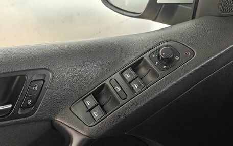 Volkswagen Tiguan I, 2011 год, 906 000 рублей, 15 фотография