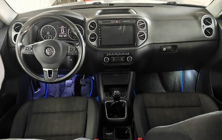Volkswagen Tiguan I, 2011 год, 906 000 рублей, 9 фотография