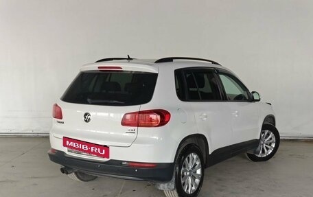 Volkswagen Tiguan I, 2011 год, 906 000 рублей, 4 фотография