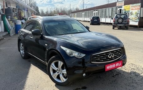 Infiniti FX II, 2011 год, 1 580 000 рублей, 1 фотография
