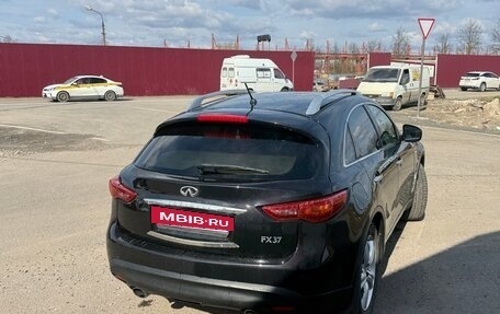 Infiniti FX II, 2011 год, 1 580 000 рублей, 3 фотография