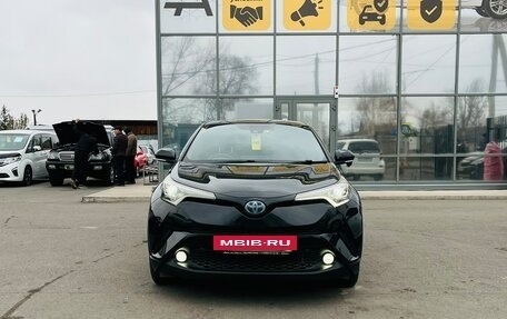 Toyota C-HR I рестайлинг, 2018 год, 1 899 999 рублей, 3 фотография