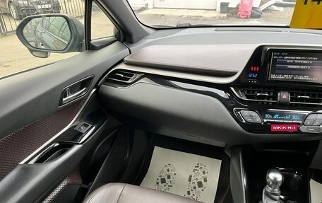 Toyota C-HR I рестайлинг, 2018 год, 1 899 999 рублей, 17 фотография