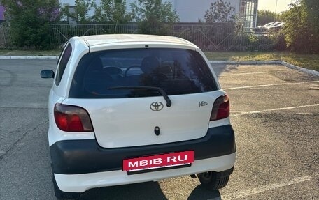 Toyota Vitz, 2001 год, 260 000 рублей, 2 фотография