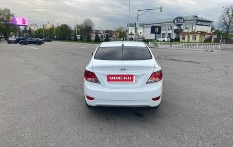 Hyundai Solaris II рестайлинг, 2013 год, 750 000 рублей, 3 фотография