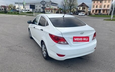 Hyundai Solaris II рестайлинг, 2013 год, 750 000 рублей, 4 фотография