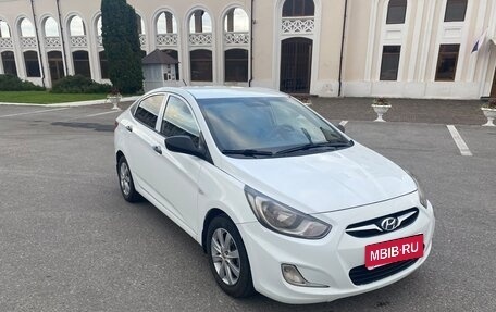 Hyundai Solaris II рестайлинг, 2013 год, 750 000 рублей, 6 фотография
