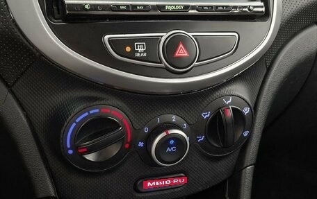 Hyundai Solaris II рестайлинг, 2013 год, 554 000 рублей, 14 фотография