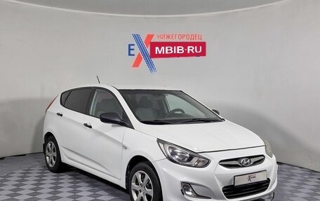 Hyundai Solaris II рестайлинг, 2013 год, 554 000 рублей, 2 фотография