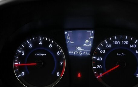 Hyundai Solaris II рестайлинг, 2013 год, 554 000 рублей, 16 фотография