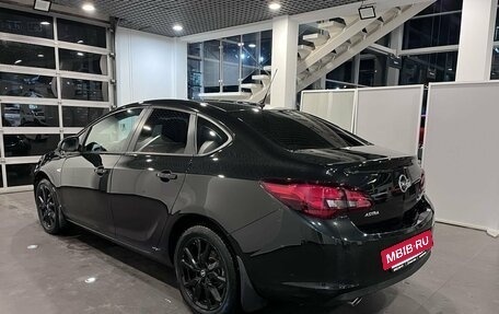 Opel Astra J, 2013 год, 690 000 рублей, 5 фотография