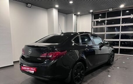 Opel Astra J, 2013 год, 690 000 рублей, 3 фотография
