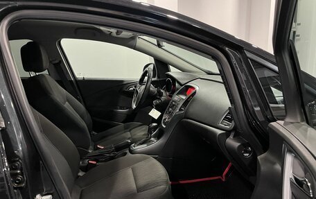 Opel Astra J, 2013 год, 690 000 рублей, 29 фотография